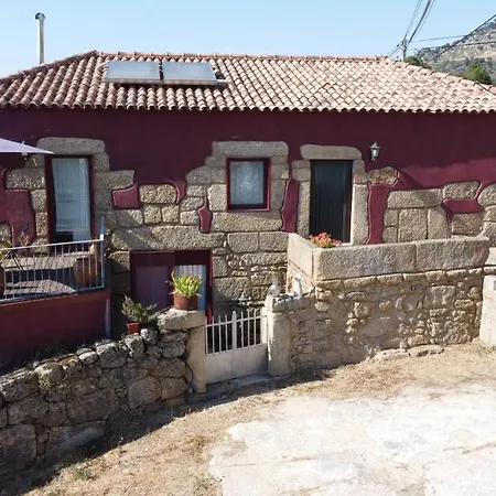 Holiday home Casa Dos Passadicos Do Mondego Cavadoude